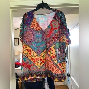 Umgee size Large colorful top.
